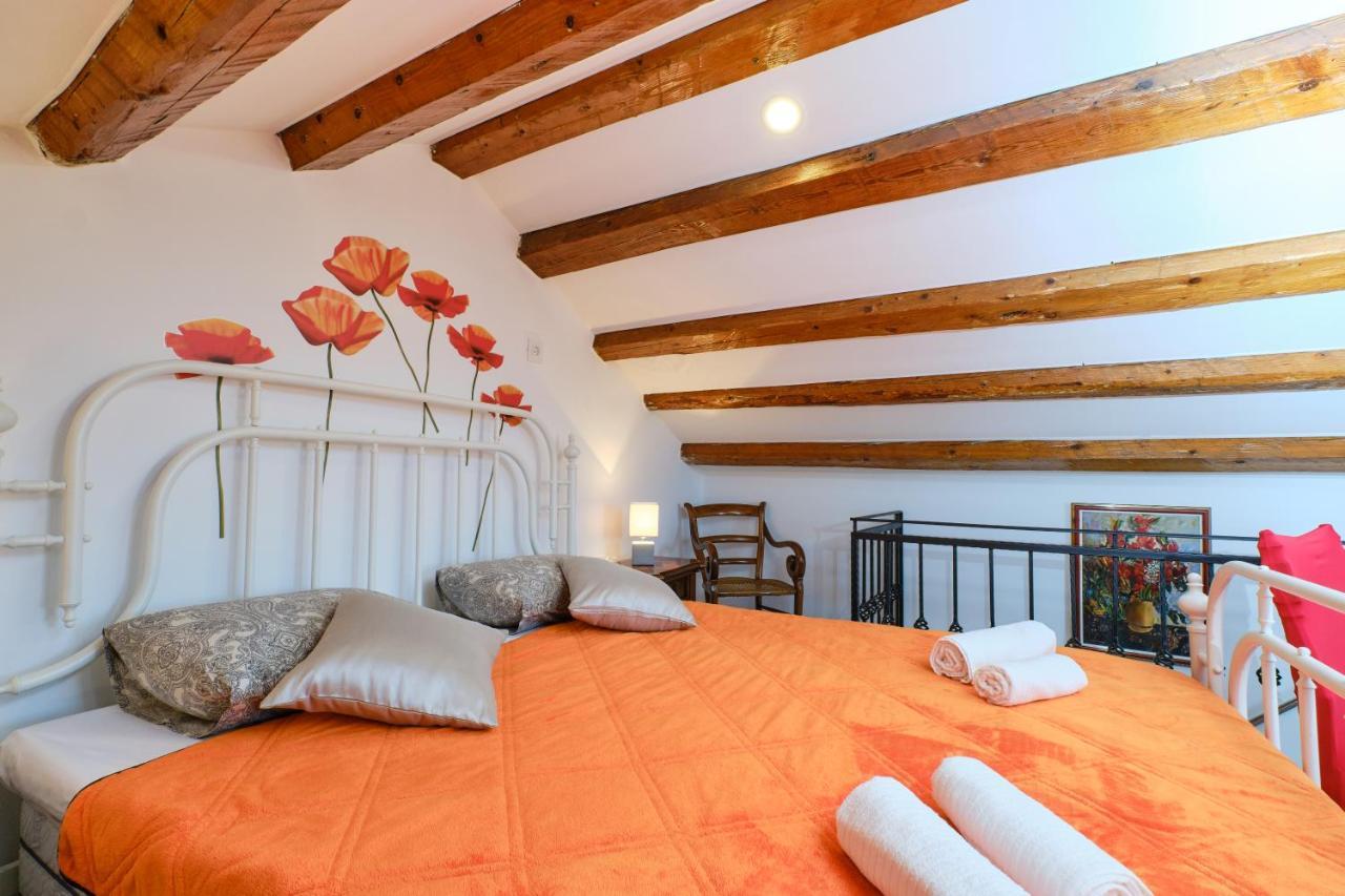 Apartment Kaleta Sveti Jakov Luaran gambar